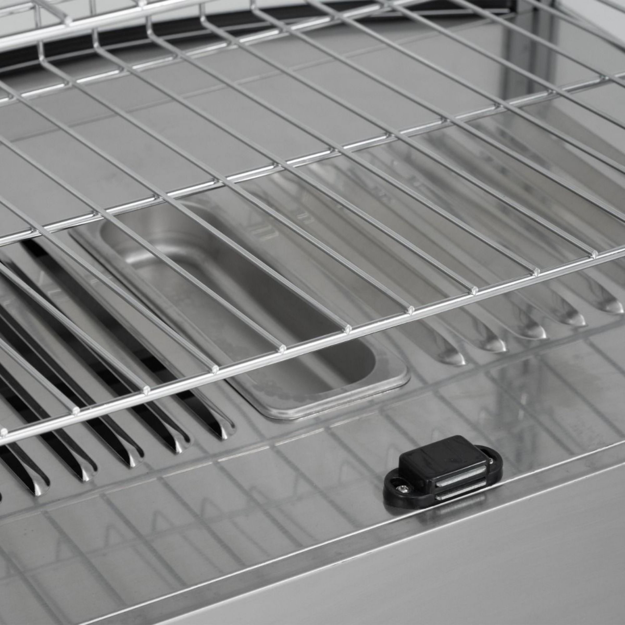 Picture of BLIZZARD 137L Counter Top Tiered Heated Merchandiser CTH137
