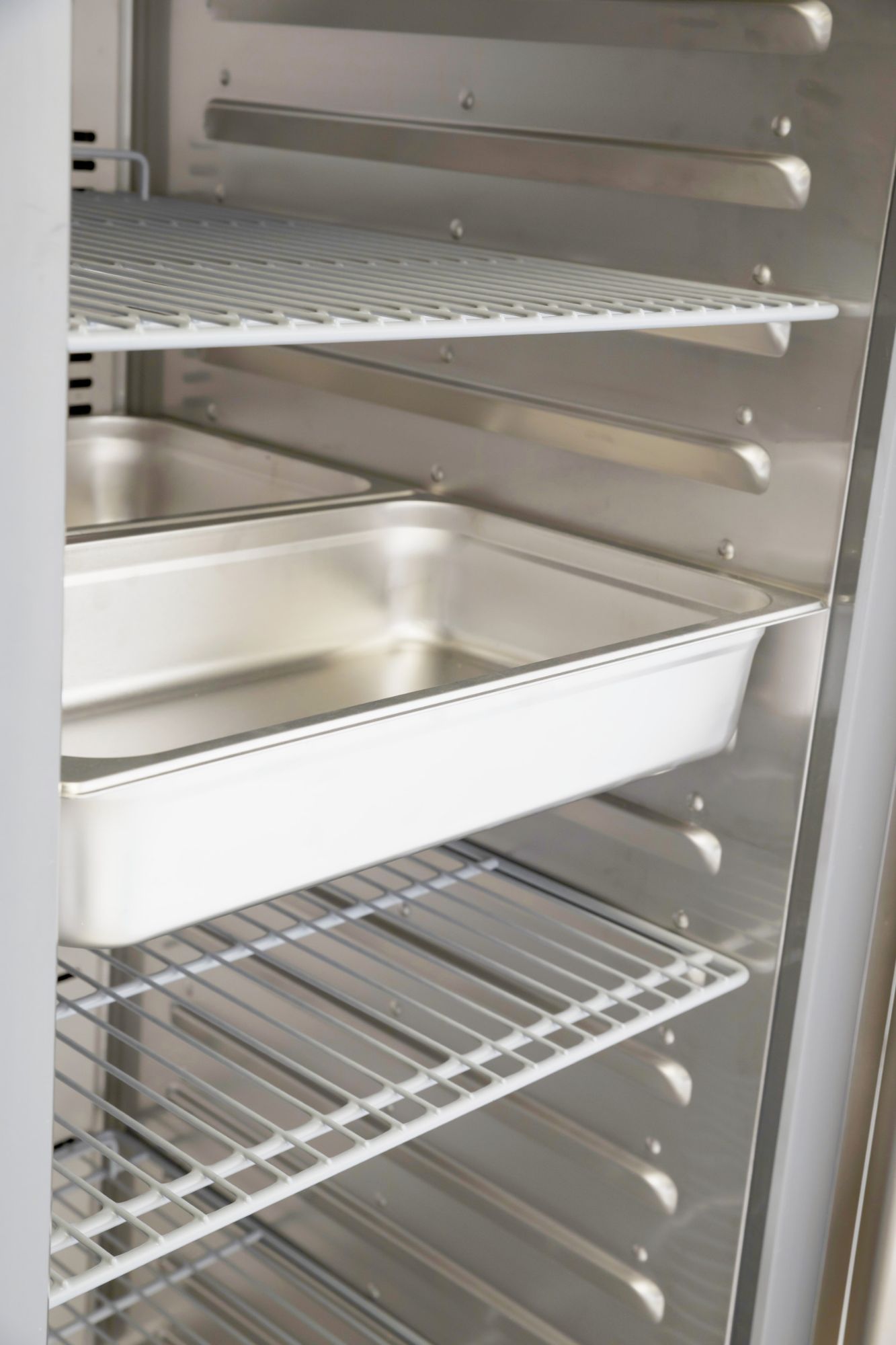 Picture of Chefs Range UBR526 Slimline Upright bakery fridge - 20 x 600 x 400 trays
