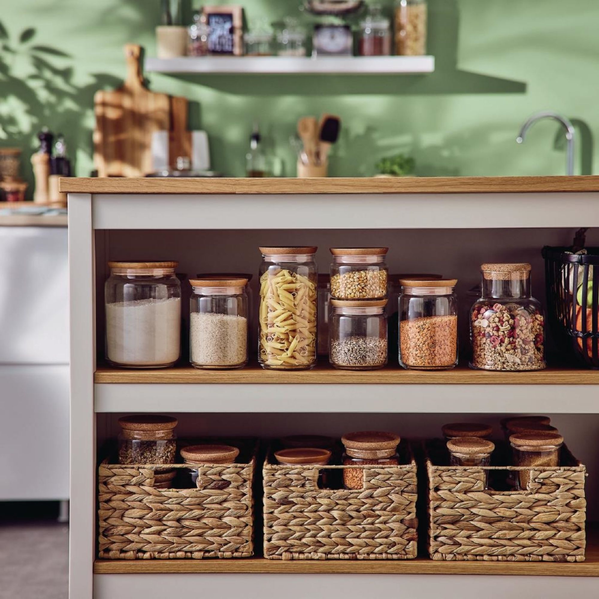 Picture of Luminarc Pure Jars & Wood Lids 1.5Ltr (6 Pack)
