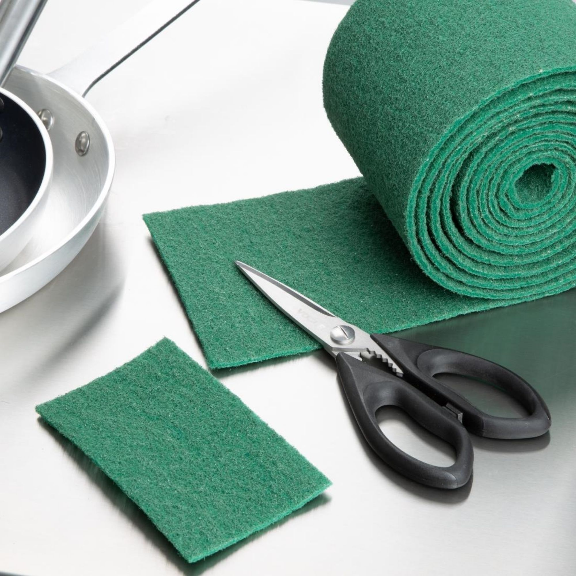 Picture of Nisbets Essentials Scouring Pad 3m Roll