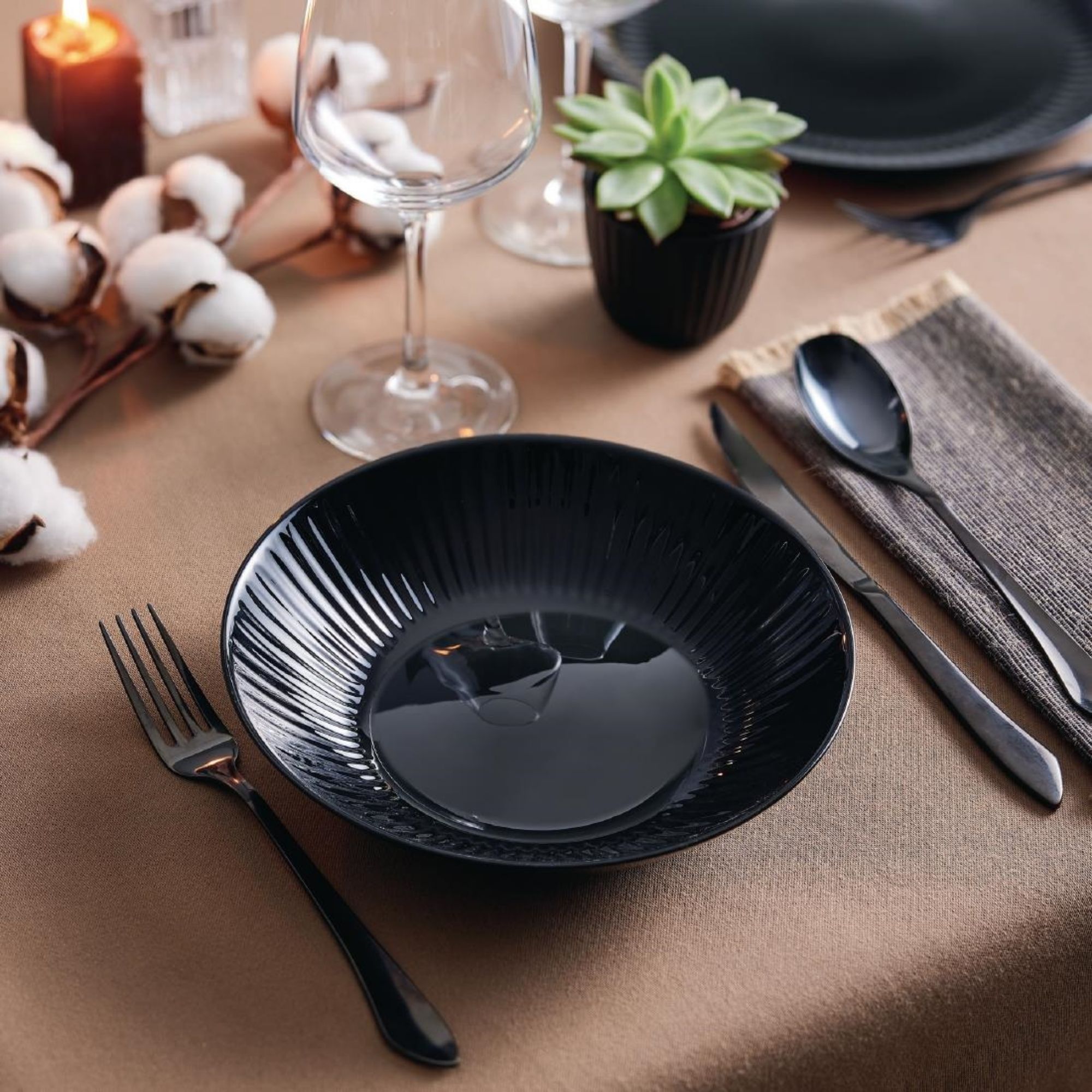 Picture of Luminarc Cottage Black Rimless Pasta/Soup Bowls 220mm (24 Pack)